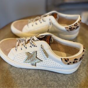 Vintage Havana White and Gold Star Sneakers